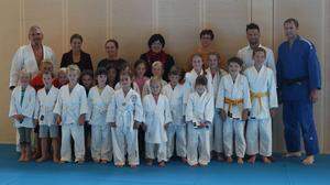 Die Schüler der Volksschule Gaimberg können sich durch Judo besondere Fähigkeiten aneignen 