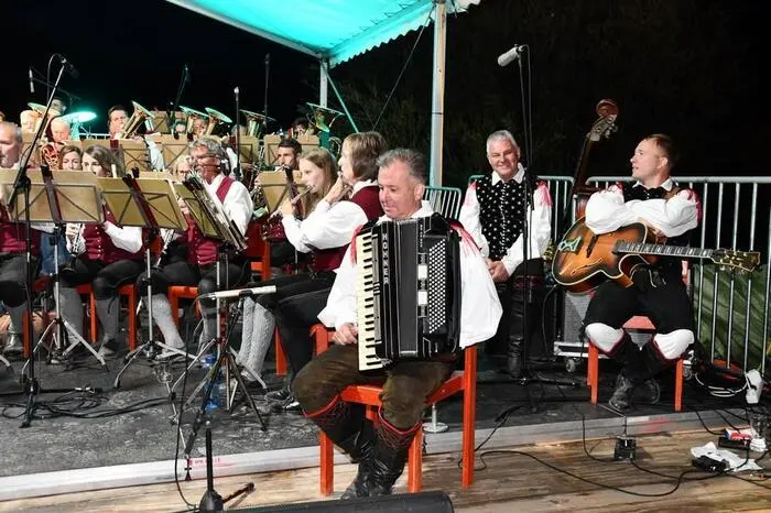 Aktuell zählt der Klangkörper 50 aktive Musikerinnen und Musiker, die das kirchliche und gesellschaftliche Leben in den Ortschaften mit ihren Klängen musikalisch gestalten.