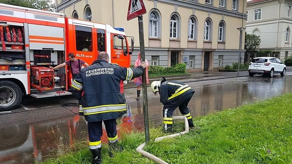 Die Kameraden kämpften gegen das Wasser