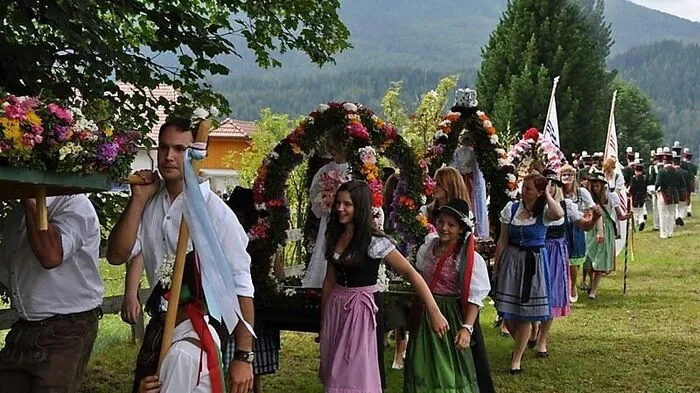 Oswaldi - Umzug in Krakaudorf
