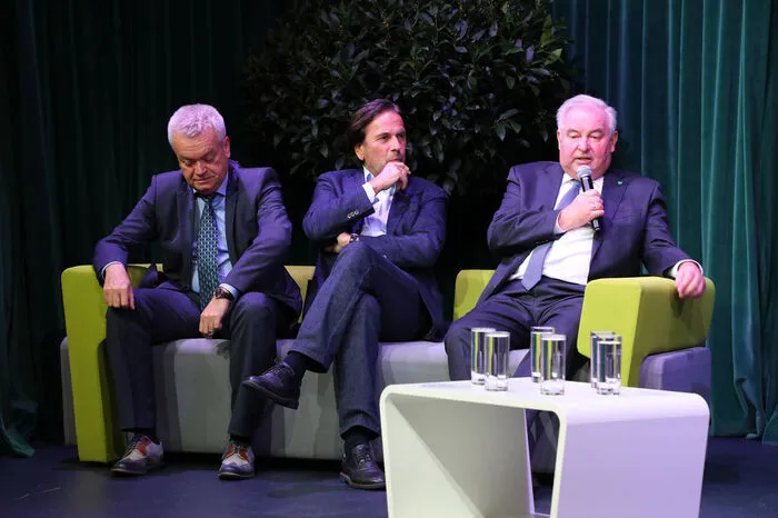 Voves und Schützenhöfer betonten, dass die Trofaiacher Gemeindefusion „ein beispielgebender Prozess für eine gemeinsame Zukunft vieler Städte war.“