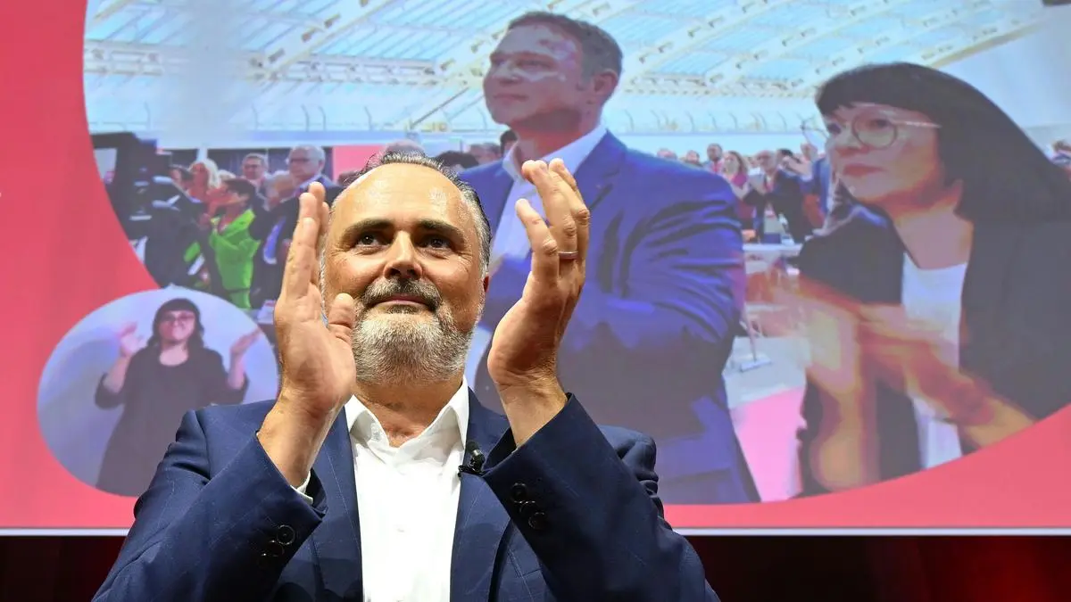 Der Schlussapplaus ist verhallt, heute beginnt für Doskozil die Arbeit. 