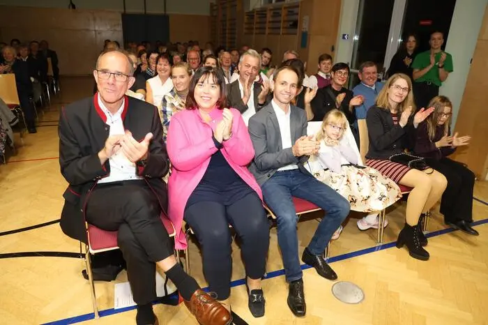 Mit den unterschiedlichen Musikern und Musikgruppen wollte man möglichst viele spendenwillige Besucher anziehen, was augenscheinlich geglückt ist