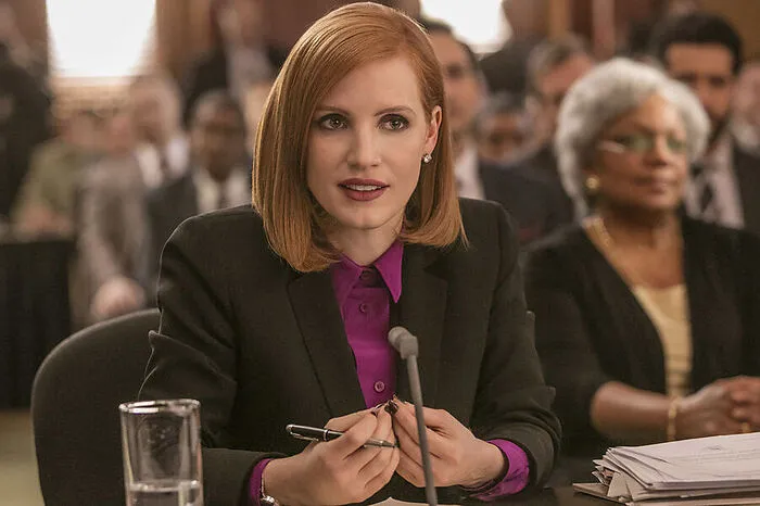 ... Jessica Chastain für John Maddens Thriller "Miss Sloane" ...