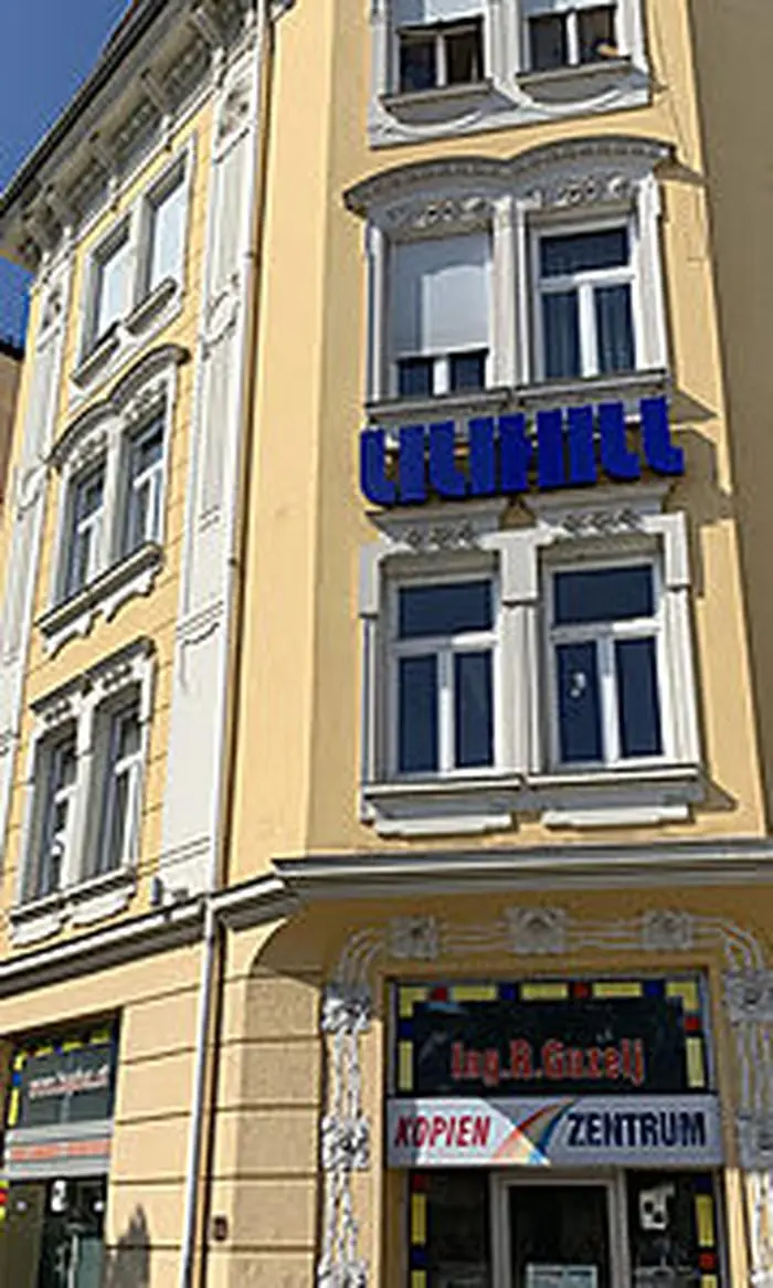 Am Heuplatz steht ebenfalls Lilihill drauf