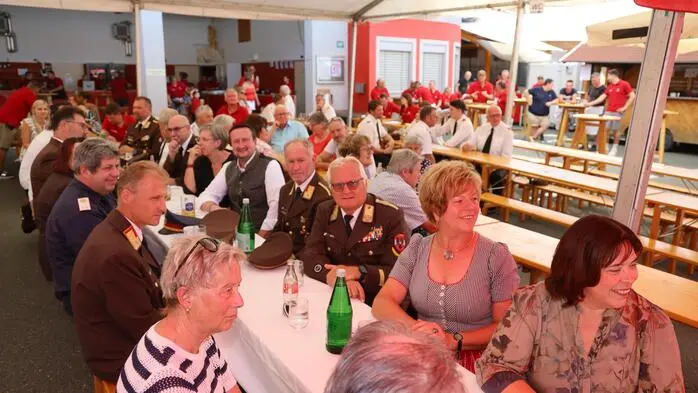 Mit einer festlichen Jubiläumsfeier wurde das 125-jährige Bestehen der Feuerwehr Klöch gebührend gefeiert