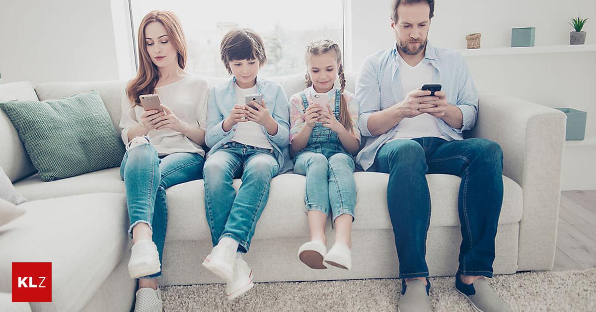 Dürfen Eltern Das Handy Ihrer Kinder Kontrollieren Tipps von der Expertin: Das erste Handy: Regeln für Eltern und Kinder