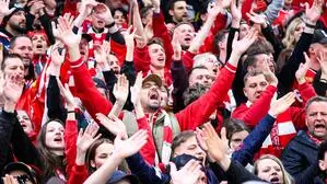 Die Heidi-Horten-Arena ist ausverkauft, Tausende Fans feuern den KAC an