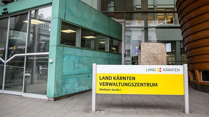 Im Amt der Landesregierung wird geprüft