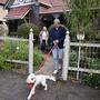 Anthony Albanese mit Partnerin Jodie Haydon und Hund Toto.