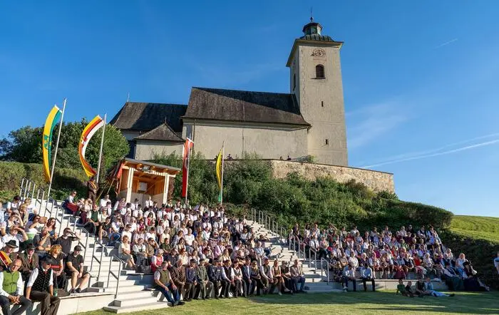 Die Sanierung der Holzarena wurde mit EU-, Landes- und Bundesmitteln finanziert und am vergangenen Freitag feierlich eröffnet