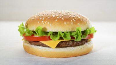 Längst nicht mehr das einzige Gericht auf der Fast-Food-Speisekarte: der Burger