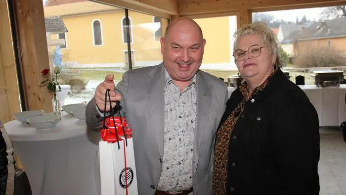 Unter dem Motto „60 Jahre und kein bisschen leise“ feierte der bekannte Fleischermeister Horst Ehmann mit Betrieben in Ligist und Krottendorf-Gaisfeld seinen runden Geburtstag.