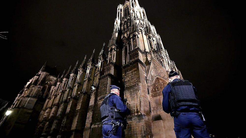 Bei dem Anschlag am Donnerstag in der Basilika Notre-Dame wurden ein 54-jähriger Mann sowie eine 60-jährige Frau getötet