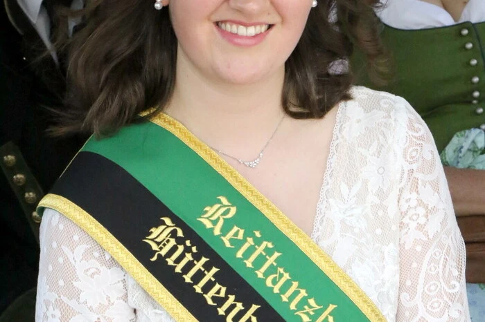 Die Ehre der Reiftanzbraut wurde heuer der 22-jährigen Floristin Magdalena Kraxner aus Semlach zuteil.
