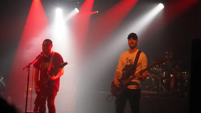 Ausgelassene Stimmung herrschte vergangenen Samstag im Volkshaus Weiz. Zum vierten Mal fand dort das Konzert „Wall of Sound“ statt, das von der Jungen Stadt Weiz organisiert wurde.