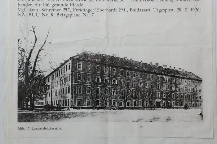 So sah die Lazarettfeldkaserne früher aus. Erbaut wurde sie 1846.