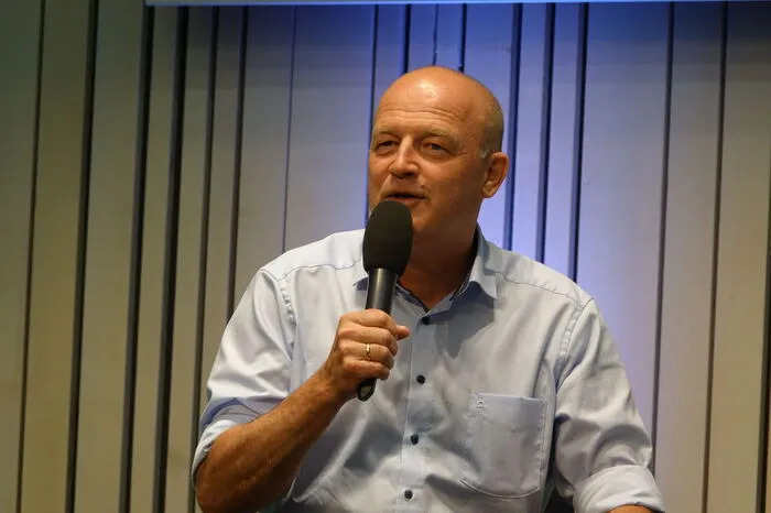 "Solange es eine erkennbare Chance gibt, dass wir Pilotprojekt für Erdkabel sein könnten, werden wir dafür eintrete", sagt Bürgermeister Hermann Trinker 
