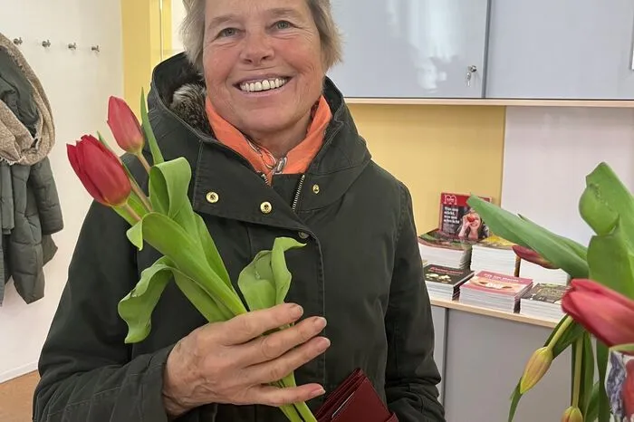 Im Regionalbüro der Kleinen Zeitung in der Hartberger Ressavarstraße gibt es daher am heutigen 14. Februar einen kleinen Blumengruß für alle Abonnenten.