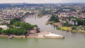 Das Deutsche Eck in Koblenz am Zusammenfluss von Rhein und Mosel