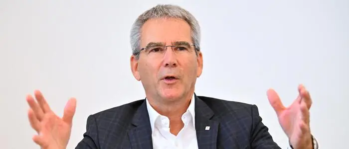 Hartwig Löger, Generaldirektor der Vienna Insurance Group AG, im Klub der Wirtschaftspublizisten in Wien