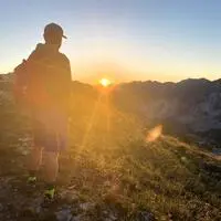 Mit der Gondel geht es ganz einfach zu den ersten Sonnenstrahlen