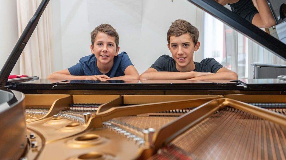 Die beiden Pianisten: Emil (links) und Max Weller 