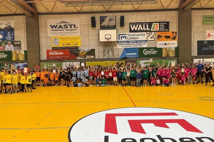 Auch heuer folgten wieder zahlreiche Nachwuchshandballerinnen und -handballer dem Ruf des Vereins – und hatten unglaublich viele, lautstarke Fans mit im Schlepptau
