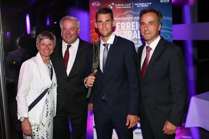 Die Präsidentin des Steirischen Tennisverbandes Barbara Muhr, Landeshauptmann Hermann Schützenhöfer, Dominic Thiem (A) und Bürgermeister Siegfried Nagl.