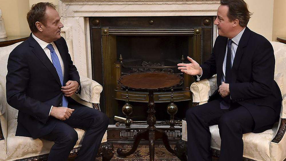 Großbritanniens Premierminister David Cameron mit EU-Ratspräsident Donald Tusk