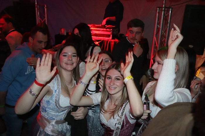 In der Disco sorgte DJ Brando für beste Stimmung.
