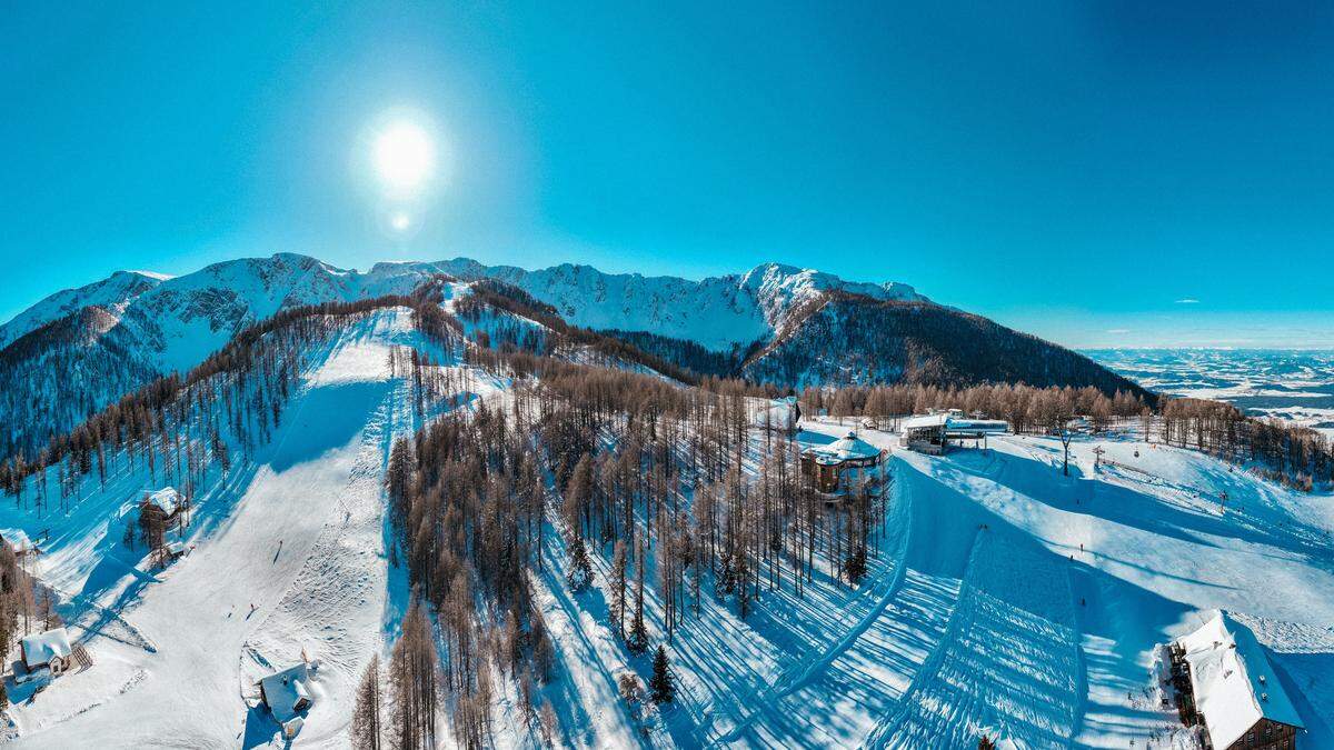 Carven und Boarden, Winter- und Schneeschuhwandern sowie Tourengehen – alles liegt auf der Petzen vor der Haustüre