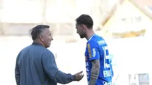 Wie lange gibt Manfred Schmid seinem Kapitän Lukas Spendlhofer noch Kommandos?