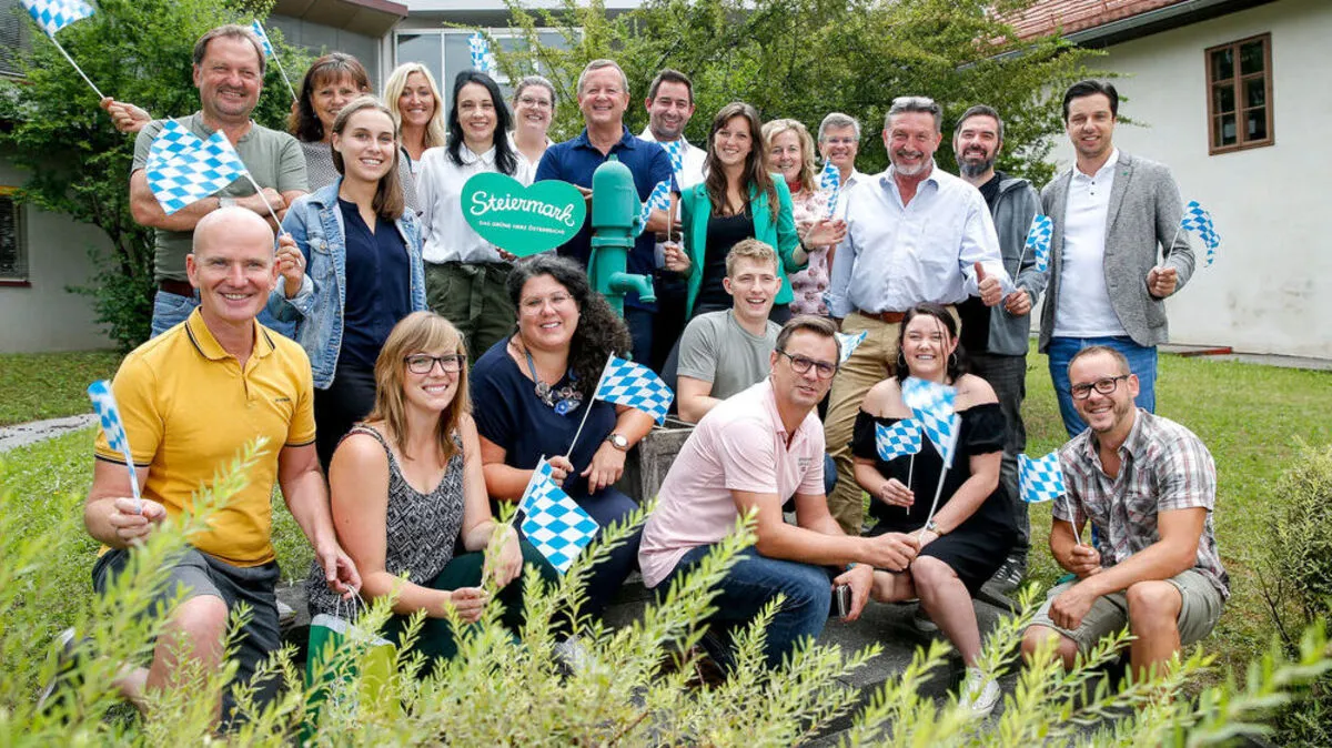 Steiermark Tourismus-Geschäftsführer Erich Neuhold mit den Partnern des Genussmarktes Steiermark in München