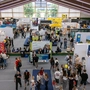 Das Veranstaltungszentrum Nußdorf-Debant mit den Messeständen