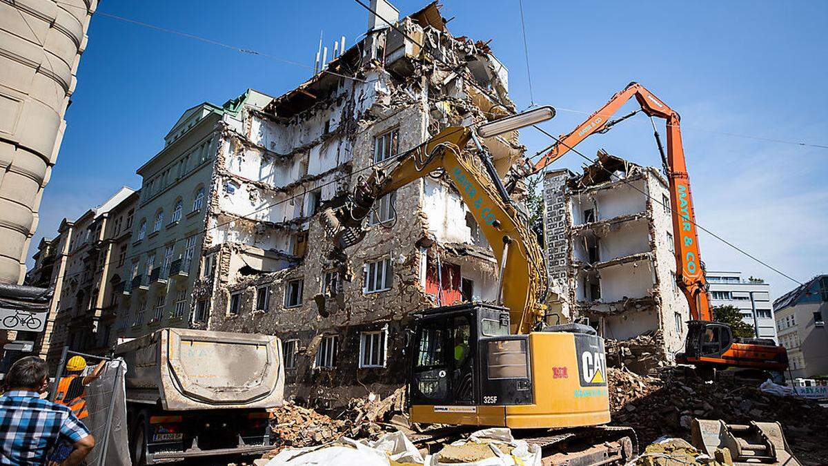 Das Gebäude bei seinem Abriss