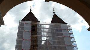 Die Fassade der Basilika wird derzeit von Baugerüsten verdeckt