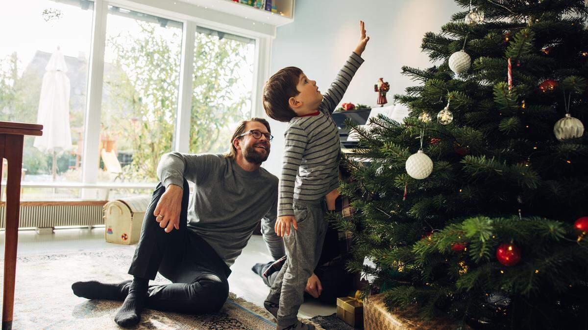 Wie bleibt der Christbaum auch nach seinem großen Auftritt lange frisch?