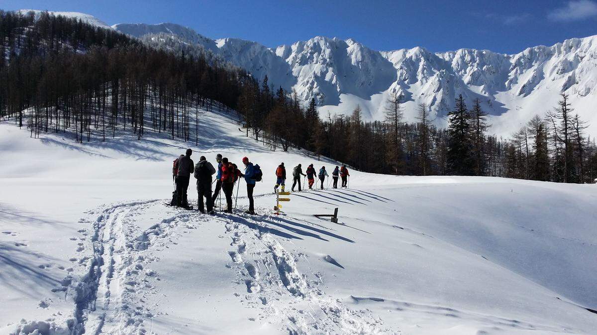 Im Geopark Karawanken werden seit Winter 2014 auch Schneeschuhwanderungen angeboten