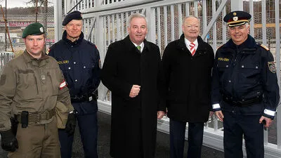 LH  Schützenhöfer, Kandidat Khol, Vize-Polizeichef Gaisch & Co.