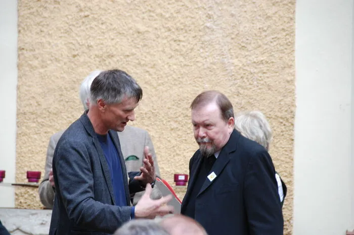 Klicken Sie sich durch weitere Bilder.