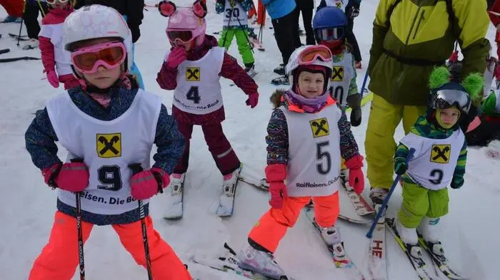 Organisiert vom "Union Ski Team Wenigzell" unter Obmann Helmut Maierhofer war der Wenigzeller Kinderskitag auch im heurigen Jahr ein voller Erfolg.
