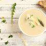 Weißer Spargel für die Suppe, grüner für das Tempura - dazu gibt's steirischen Muskateller
