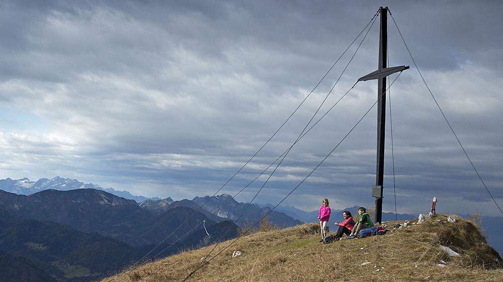 Gipfeltour mit Ausblick ins Klagenfurter Becken und auf die imposanten Gipfel der Karawanken