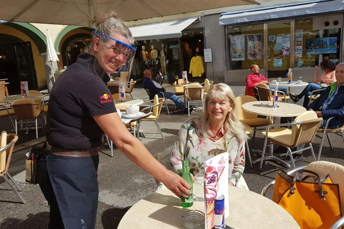 Im Eck in Lienz fanden sich am Vormittag ebenso Stammgäste ein . . .