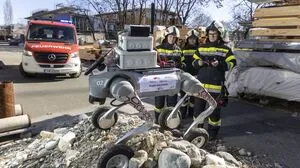 Das Bild zeigt den Spürroboter 