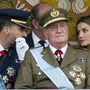 Ein Bild aus besseren Tagen: Juan Carlos, damals noch amtierender spanischer Monarch, mit Kronprinz Felipe, jetzt König, und dessen Frau Letizia im Jahr 2012