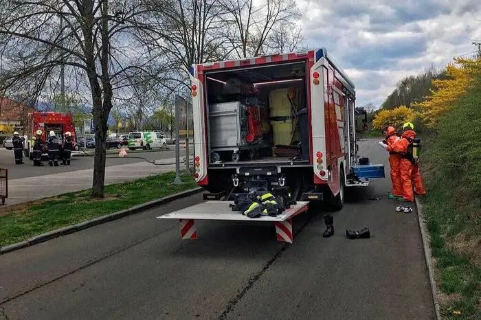 Auch die Gefahrenstoff-Stützpunkte von Knittelfeld, Leoben-Göss und Kapfenberg rückten an.