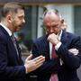 Der tschechische Innenminister Vit Rakusan im Gespräch mit seinem Amtskollegen Gerhard Karner  am Donnerstag in Brüssel 