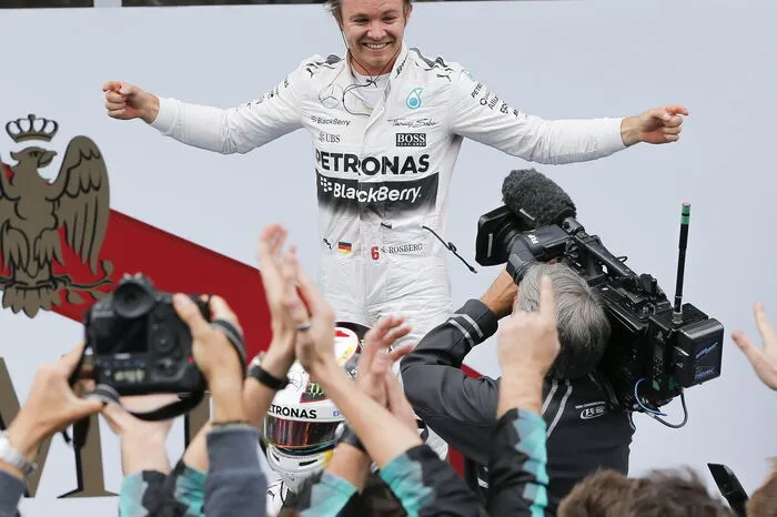 Umjubelter Sieger war erneut Nico Rosberg. Er gewann zum zweiten Mal in Serie. Lewis Hamilton fuhr auf Platz zwei, Felipe Massa im Williams auf den dritten Rang.
